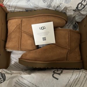 Uggs Classic Mini II Boot